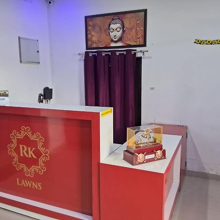 Rk Lawns Hotel Gonda Ngoại thất bức ảnh